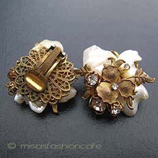 （画像用） DeMario NY イヤリング マザーオブパール・すみれ