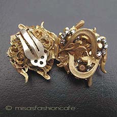 （画像用） アールヌーヴォー フローラルイヤリング