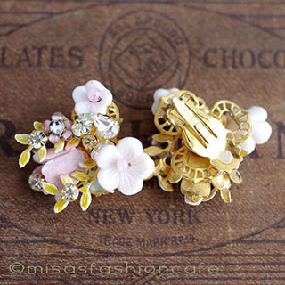 （画像用） Robertお花イヤリング