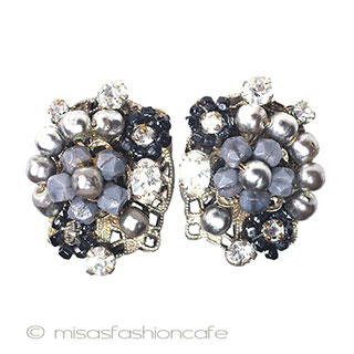 （画像用） Original by Robert グレーパール花イヤリング