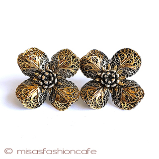 （画像用） ART刻印イヤリング ハナミズキのお花