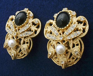 (image for) Antique & Vintage