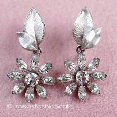 （画像用） 14Kgf お花イヤリング