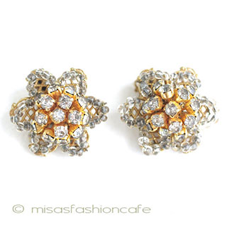 （画像用） Ｒｏｂｅｒｔ　ロバート お花　イヤリング