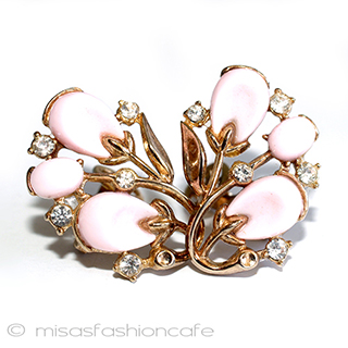 （画像用） Trifari　 トリファリ 花のつぼみ　イヤリング