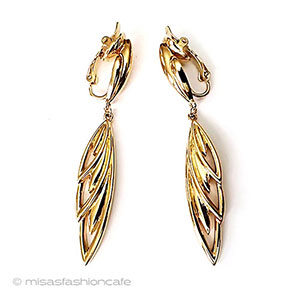 （画像用） Trifari　 トリファリ 金リーフ・ドロップ