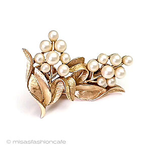 （画像用） Trifari　 トリファリ パール花イヤリング