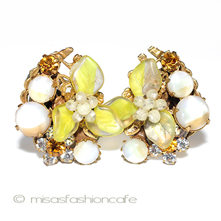 （画像用） Ｒｏｂｅｒｔ　イヤリング ガラスの花　イヤリング