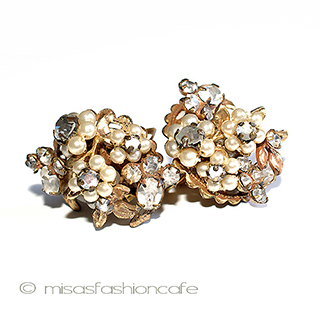 （画像用） Ｒｏｂｅｒｔ　イヤリング パールの花イヤリング