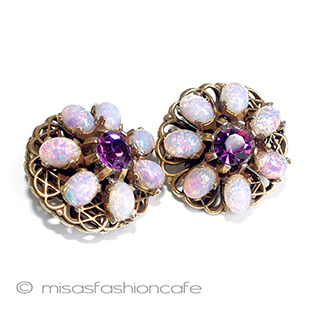 （画像用） オパールガラス花イヤリング