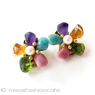 （画像用） SWOBODA　イヤリング 真珠と天然石のお花