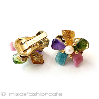 （画像用） SWOBODA　イヤリング 真珠と天然石のお花