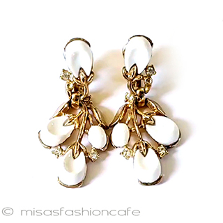 （画像用） Trifari　 トリファリ 花ドロップイヤリング