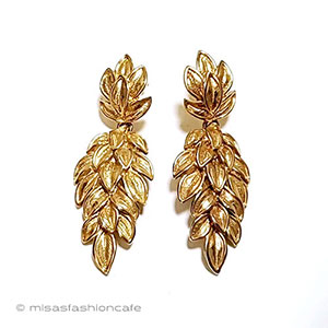 （画像用） Trifari　 トリファリ 揺れる金葉 ピアス