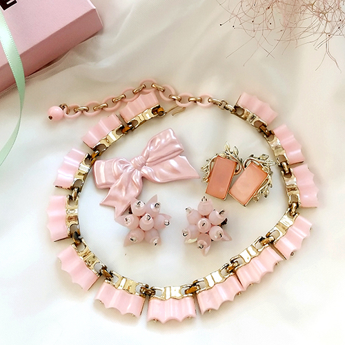 （画像用） ヴィンテージジュエリー 「ピンク」4点セット