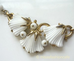 （画像用） Ｔｒｉｆａｒｉ　 トリファリ ミルクガラスネックレス