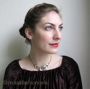 （画像用） Trifari　お花ネックレス