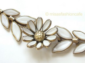 （画像用） Trifari　お花ネックレス