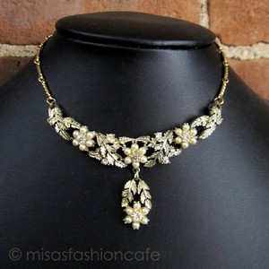 （画像用） Coro　お花ネックレス