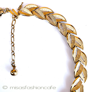 （画像用） Ｔｒｉｆａｒｉ　 トリファリ 金リーフ　ネックレス