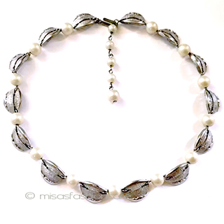 （画像用） Trifari　パール トリファリ　ネックレス