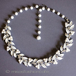 （画像用） ＣＯＲＯ お花ネックレス