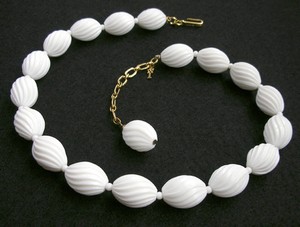 （画像用） Trifari　トリファリ刻印 ホイップ ネックレス