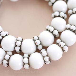 （画像用） ミルクガラス　ネックレス