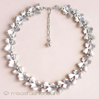 （画像用） Trifari　 トリファリ 銀葉　ネックレス