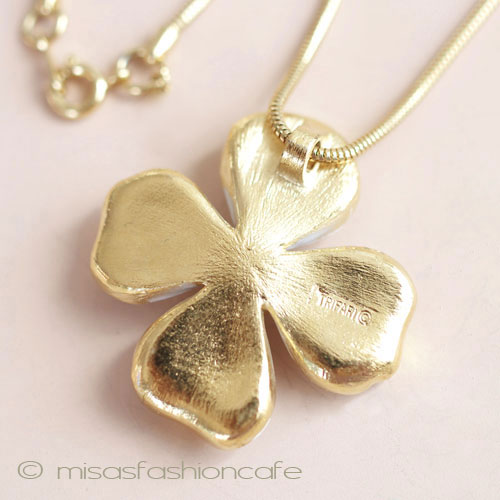 （画像用） Trifari　 トリファリ ハナミズキ ネックレス