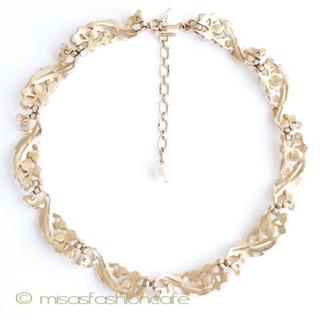 （画像用） Trifari　 トリファリ パールの花ネックレス