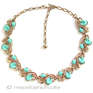 （画像用） Trifari　トリファリ ターコイズのベリー