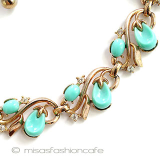 （画像用） Trifari　トリファリ ターコイズのベリー