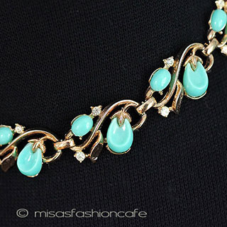 （画像用） Trifari　トリファリ ターコイズのベリー