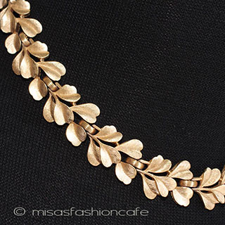 （画像用） Ｔｒｉｆａｒｉ　 トリファリ リーフ　ネックレス