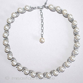 （画像用） Trifari　トリファリ 大パール・ ネックレス