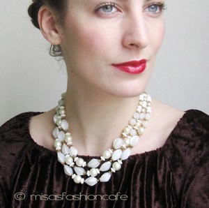 （画像用） Trifari　トリファリ パールガラス3連ネックレス