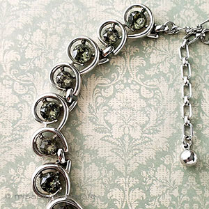 （画像用） Trifari　 トリファリ クリスタルネックレス