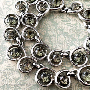 （画像用） Trifari　 トリファリ クリスタルネックレス