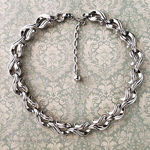 （画像用） Trifari　 トリファリ りぼんネックレス