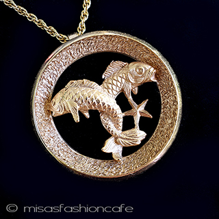 （画像用） Trifari　 トリファリ 　鯉・魚座　ネックレス