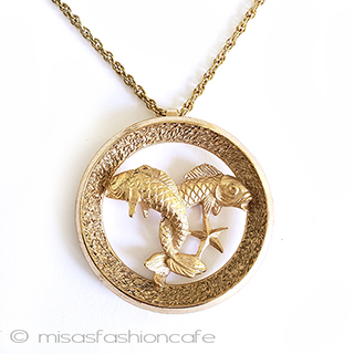 （画像用） Trifari　 トリファリ 　鯉・魚座　ネックレス