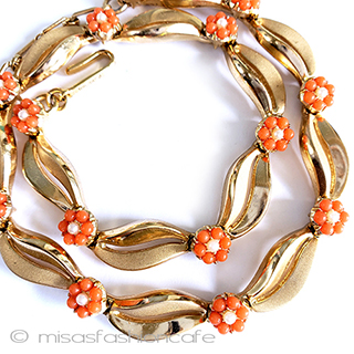 （画像用） Ｔｒｉｆａｒｉ　 トリファリ コーラル小花　ネックレス