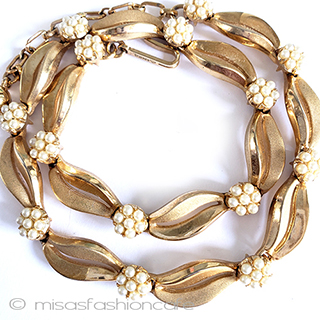 （画像用） Ｔｒｉｆａｒｉ　 トリファリ パール小花　ネックレス