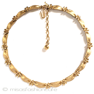 （画像用） Ｔｒｉｆａｒｉ　 トリファリ 金の花リボン　ネックレス