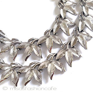 （画像用） Ｔｒｉｆａｒｉ　 トリファリ 銀の笹の葉　ネックレス