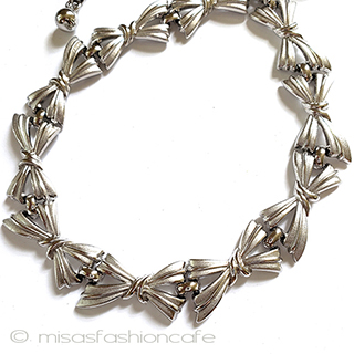 （画像用） Trifari　 トリファリ 銀リボン　ネックレス