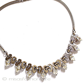 （画像用） Ｔｒｉｆａｒｉ　 トリファリ クリスタル　ネックレス