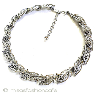 （画像用） Trifari　 トリファリ 透かし銀葉　ネックレス