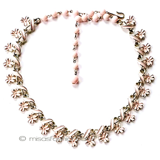 （画像用） ヴィンテージアクセサリー Coro　パステル小花